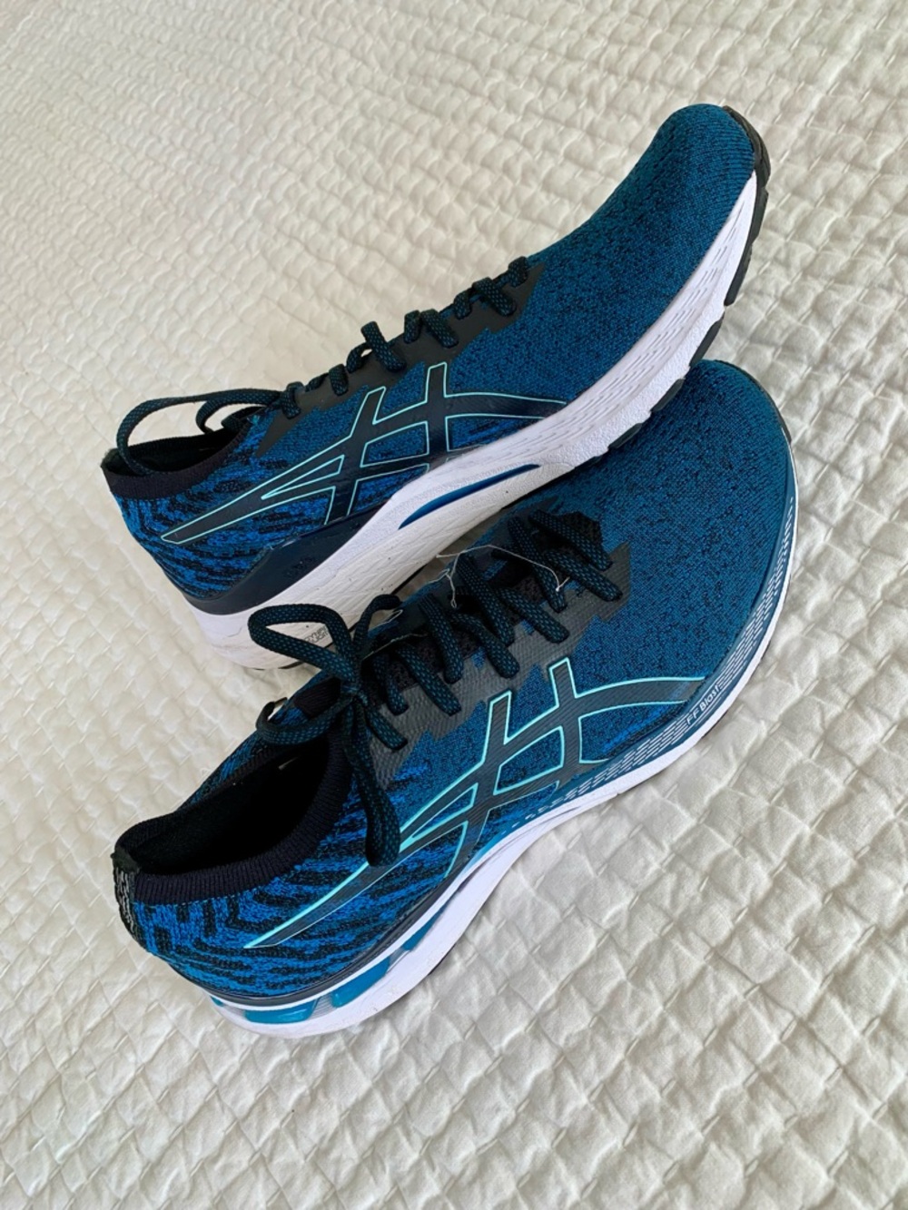 Asics Men's Gel Kayano 29 Sneaker Size 13 - Picture 2 of 16